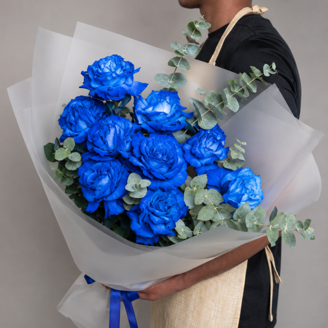 Luxury BlueTinted Ecuador Roses And Eucalyptus Bouquet